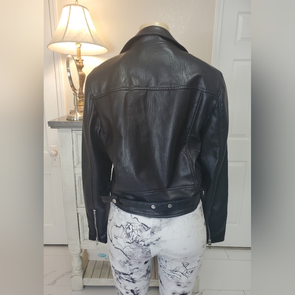 Blank NYC Women's Vegan Black Leather Jacket Size XL - Picture 3 of 12